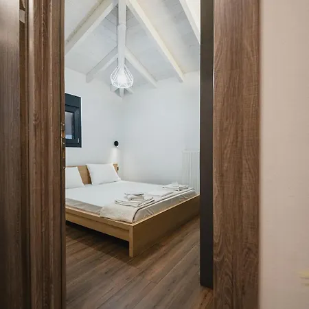 Choros Kings Loft Larissa